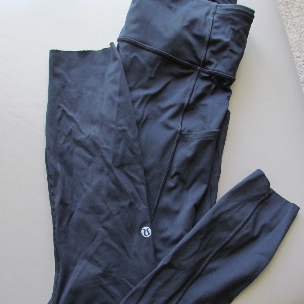 Lululemon 25" black leggings size 6